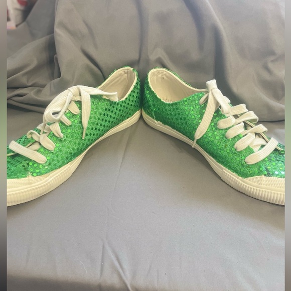 NWOT Sparkly Low Tops - Picture 3 of 7